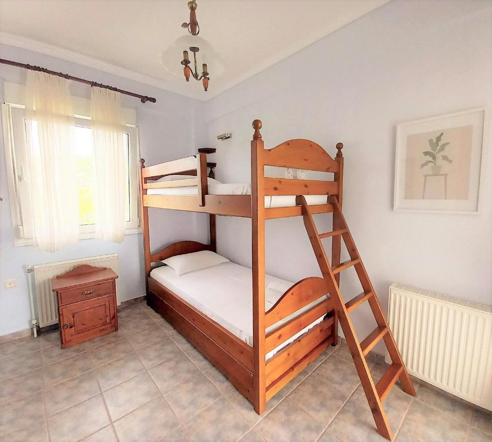 Villa Di Costa Неа Скиони Екстериор снимка